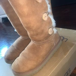 Ugg boots, size 5, K Bailey Triple button
